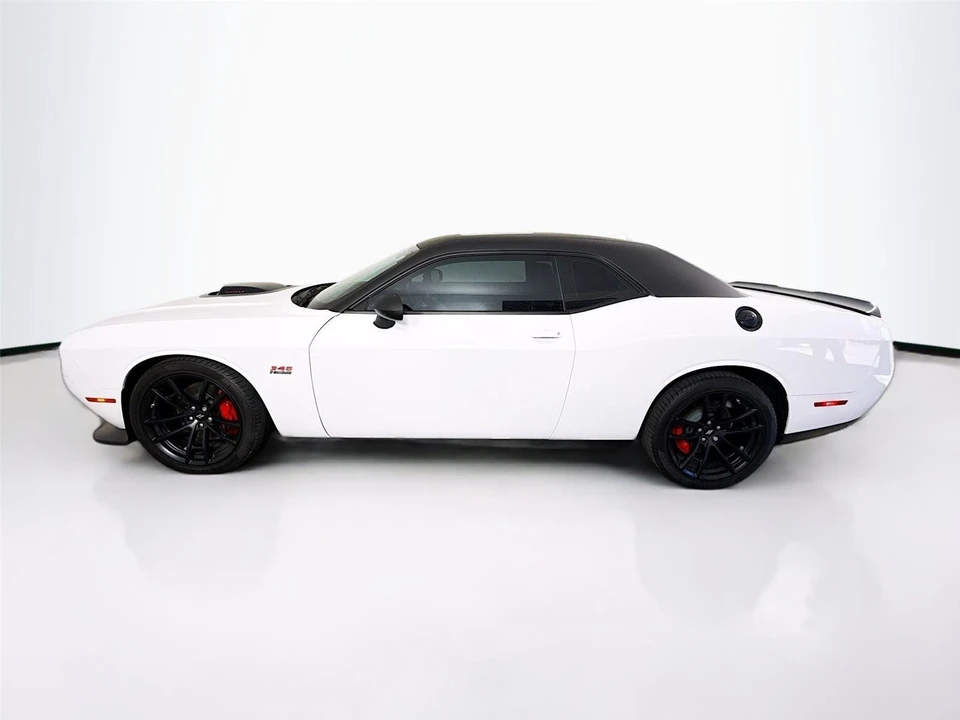 2023 Dodge Challenger 3rd Gen - Image 9 of 17