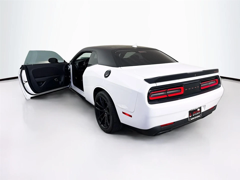 2023 Dodge Challenger 3rd Gen - Image 17 of 17