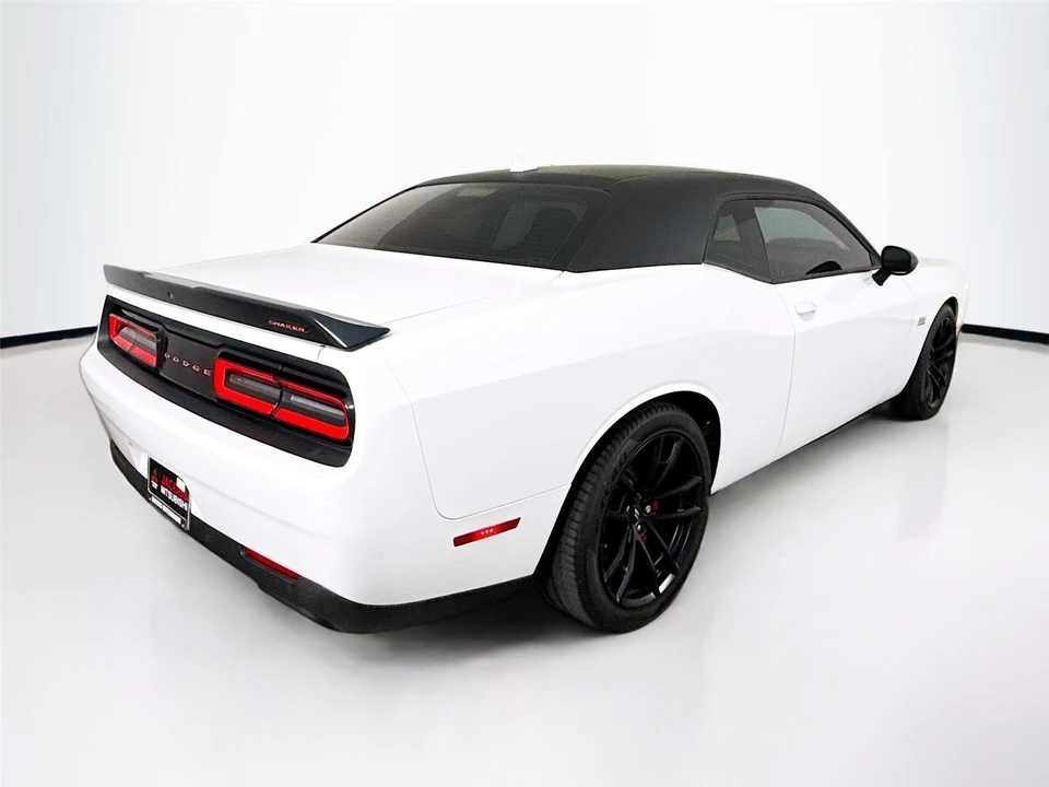 2023 Dodge Challenger 3rd Gen - Image 15 of 17