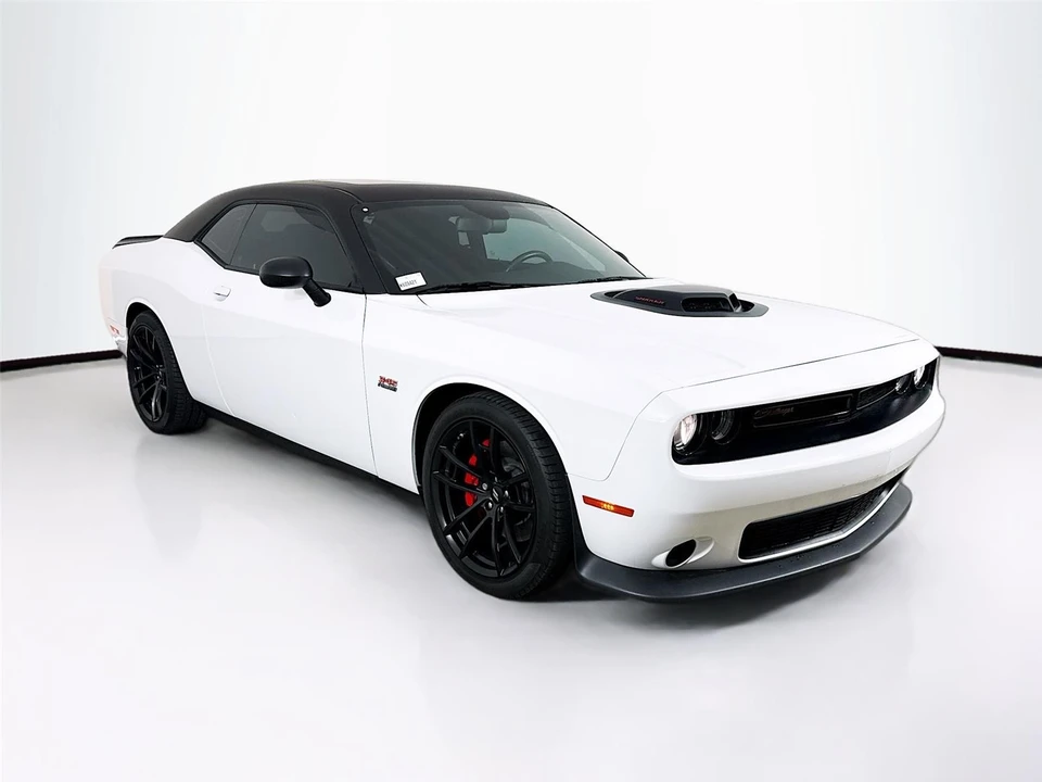 2023 Dodge Challenger 3rd Gen - Image 13 of 17