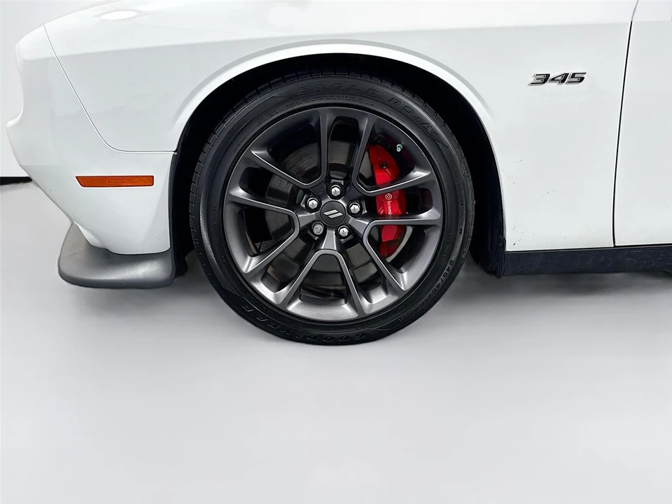 2023 Dodge Challenger 3rd Gen - Image 29 of 31
