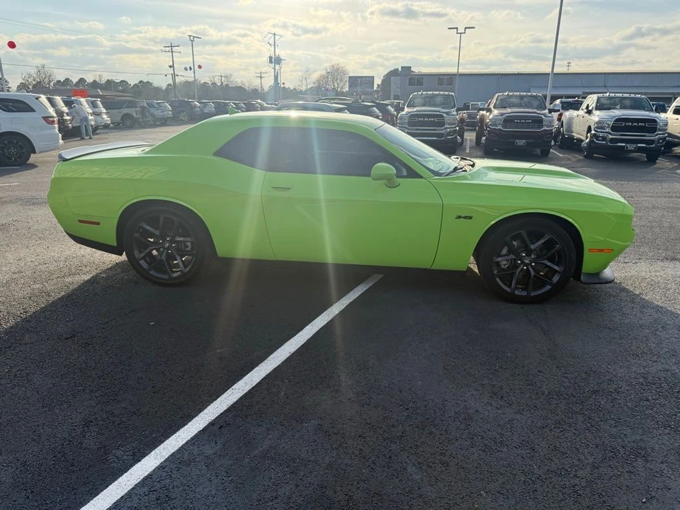 2023 Dodge Challenger 3rd Gen - Image 4 of 12