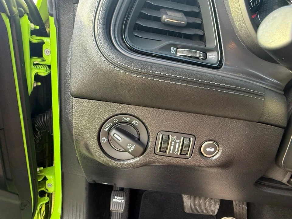 2023 Dodge Challenger 3rd Gen - Image 18 of 21