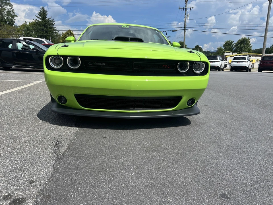 2023 Dodge Challenger 3rd Gen - Image 5 of 21