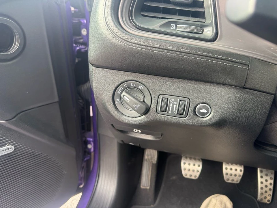 2023 Dodge Challenger 3rd Gen - Image 15 of 20