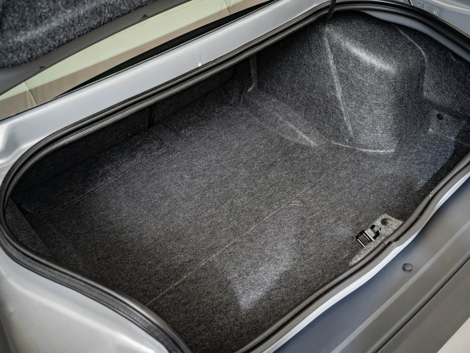 2023 Dodge Challenger 3rd Gen - Image 19 of 21