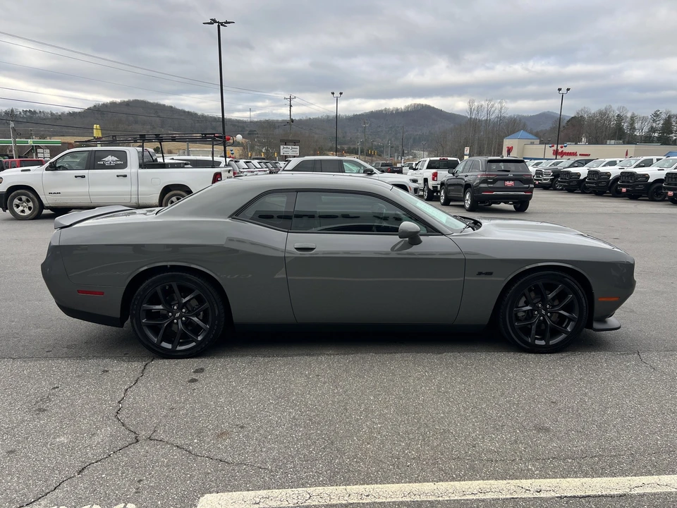 2023 Dodge Challenger 3rd Gen - Image 5 of 21