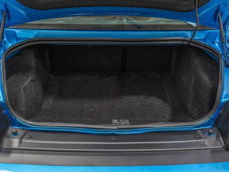 2023 Dodge Challenger 3rd Gen - Image 18 of 24