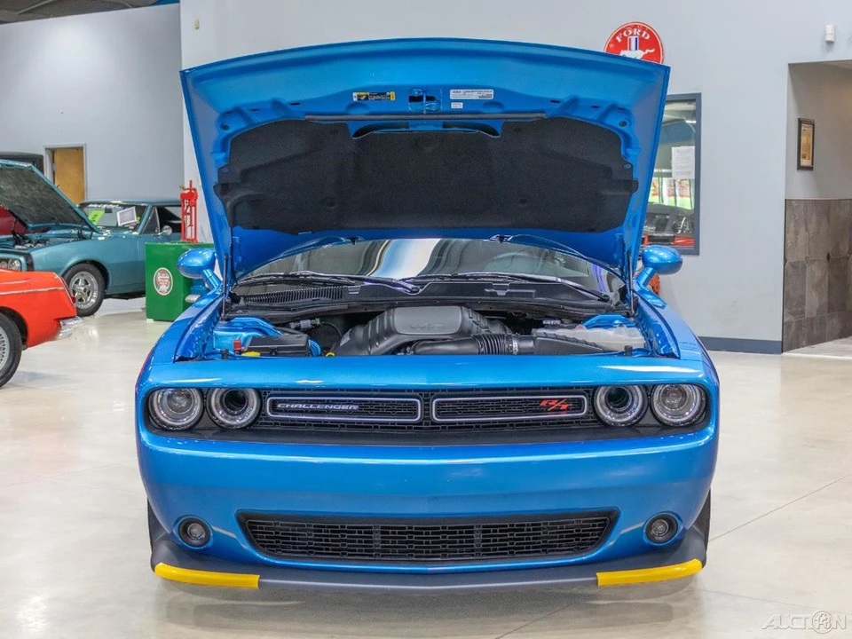 2023 Dodge Challenger 3rd Gen - Image 10 of 24