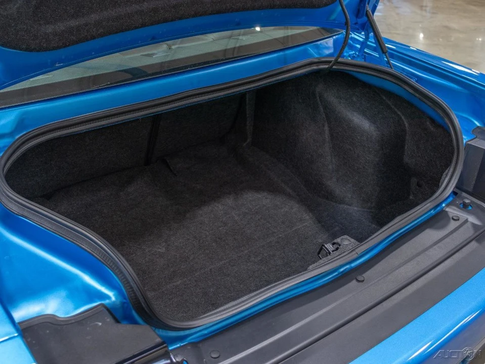 2023 Dodge Challenger 3rd Gen - Image 19 of 24