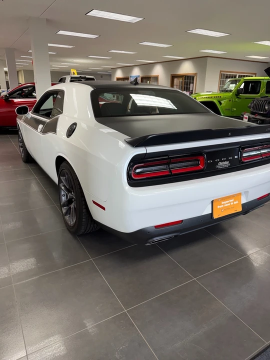 2023 Dodge Challenger 3rd Gen - Image 5 of 21