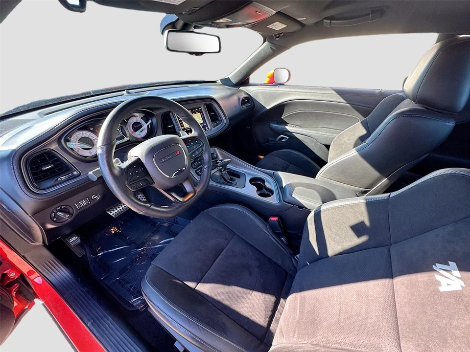 2023 Dodge Challenger 3rd Gen - Image 9 of 21