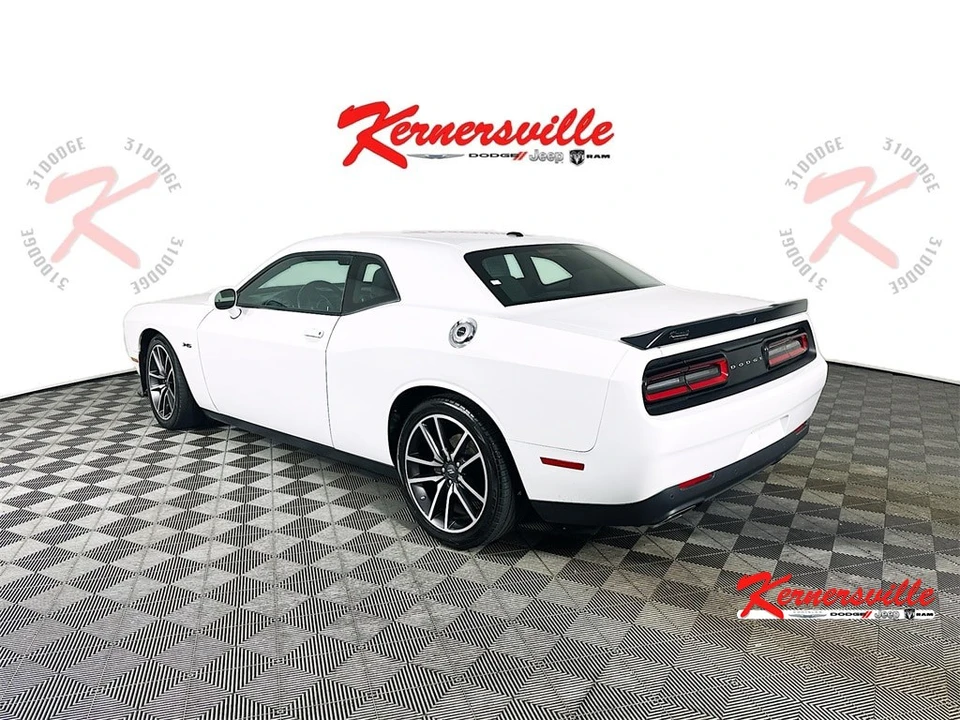 2023 Dodge Challenger 3rd Gen - Image 5 of 21
