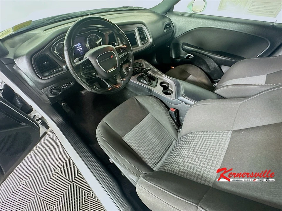 2023 Dodge Challenger 3rd Gen - Image 9 of 21
