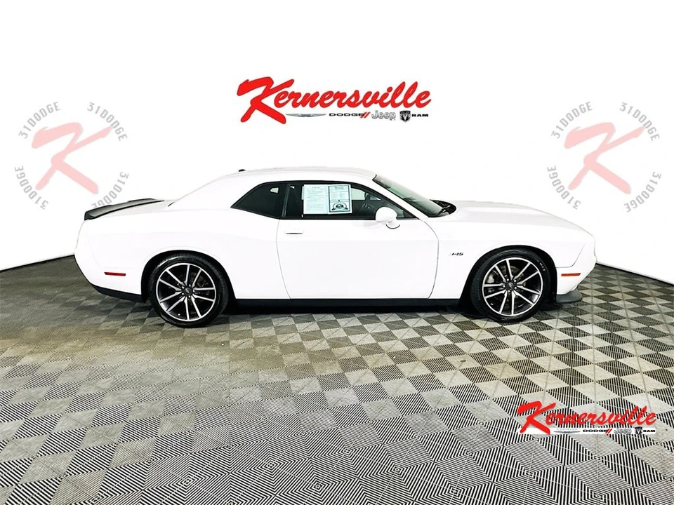 2023 Dodge Challenger 3rd Gen - Image 8 of 21