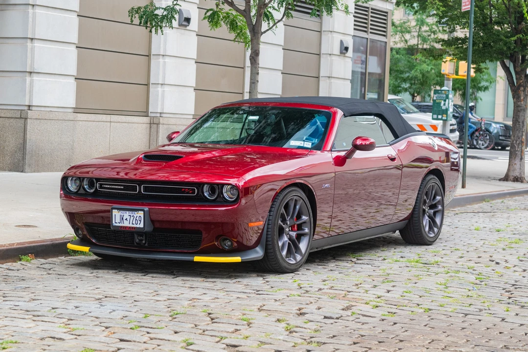 2023 Dodge Challenger 3rd Gen - Image 11 of 31