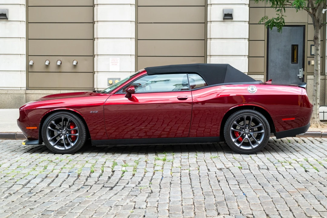 2023 Dodge Challenger 3rd Gen - Image 17 of 31