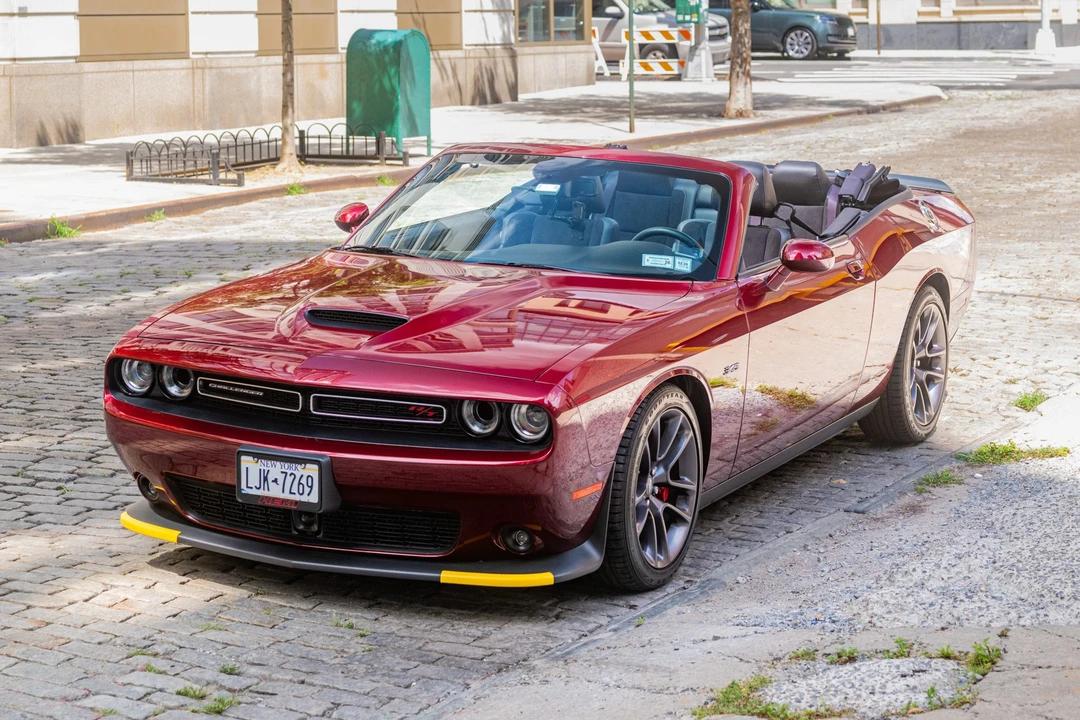 2023 Dodge Challenger 3rd Gen - Image 2 of 31