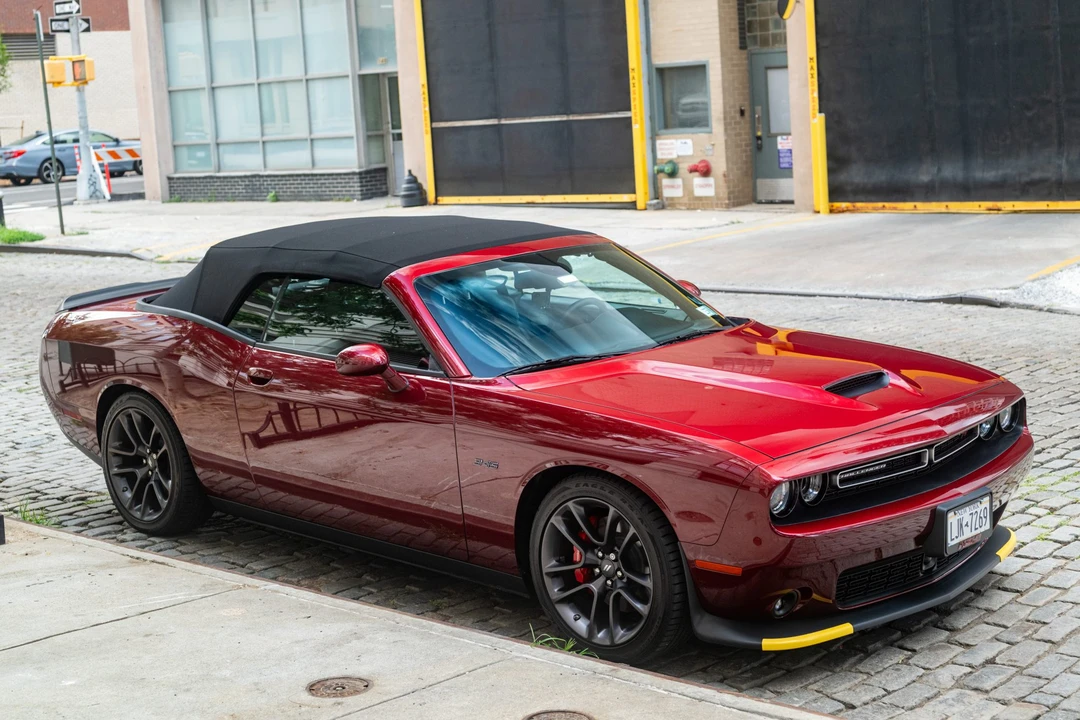 2023 Dodge Challenger 3rd Gen - Image 13 of 31