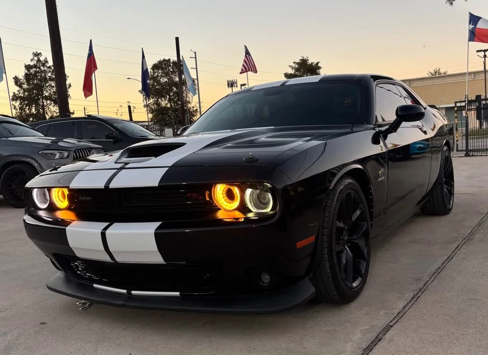2023 Dodge Challenger 3rd Gen - Image 2 of 10