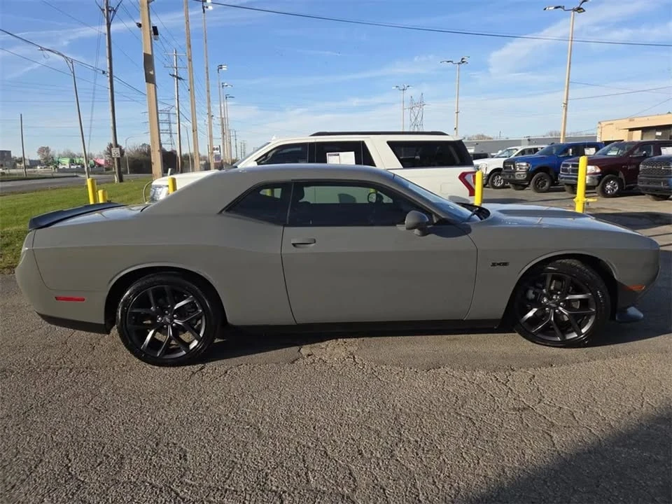 2023 Dodge Challenger 3rd Gen - Image 5 of 19
