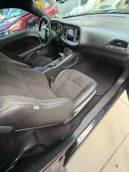 2023 Dodge Challenger 3rd Gen - Image 9 of 10