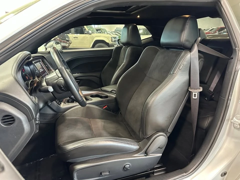 2023 Dodge Challenger 3rd Gen - Image 13 of 20