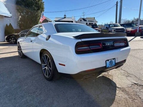 2023 Dodge Challenger 3rd Gen - Image 6 of 10