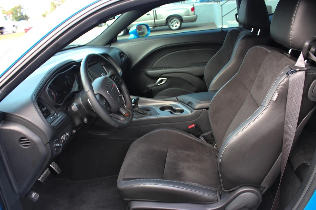 2023 Dodge Challenger 3rd Gen - Image 11 of 31