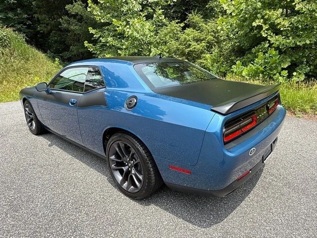 2023 Dodge Challenger 3rd Gen - Image 8 of 30