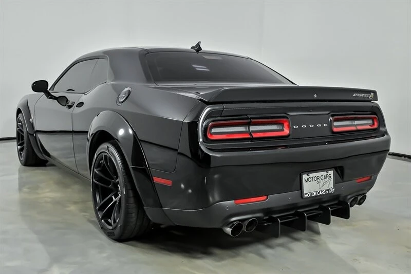 2023 Dodge Challenger SRT8 & 392 3rd Gen - Image 7 of 31