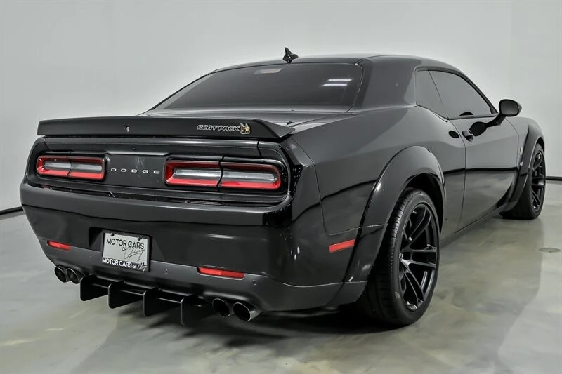 2023 Dodge Challenger SRT8 & 392 3rd Gen - Image 9 of 31