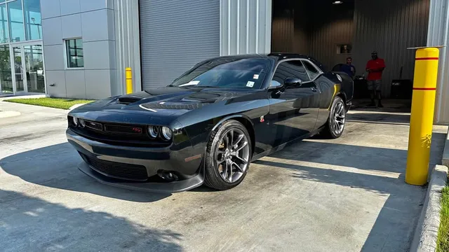 2023 Dodge Challenger R/T Scat Pack RWD