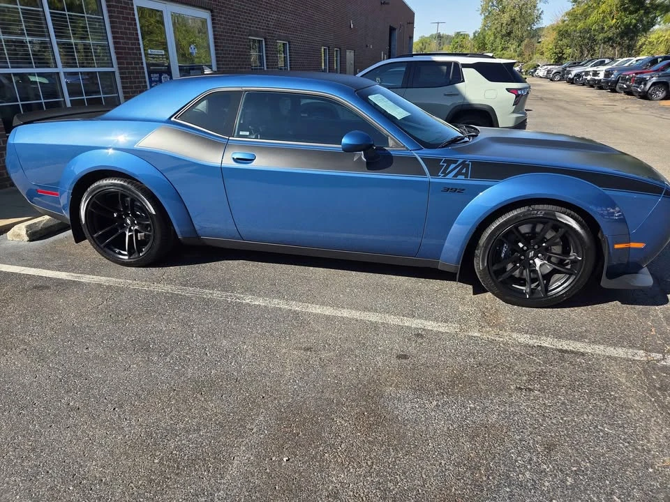 2023 Dodge Challenger SRT8 & 392 3rd Gen - Image 4 of 7
