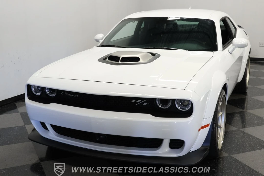 2023 Dodge Challenger SRT8 & 392 3rd Gen - Image 17 of 31