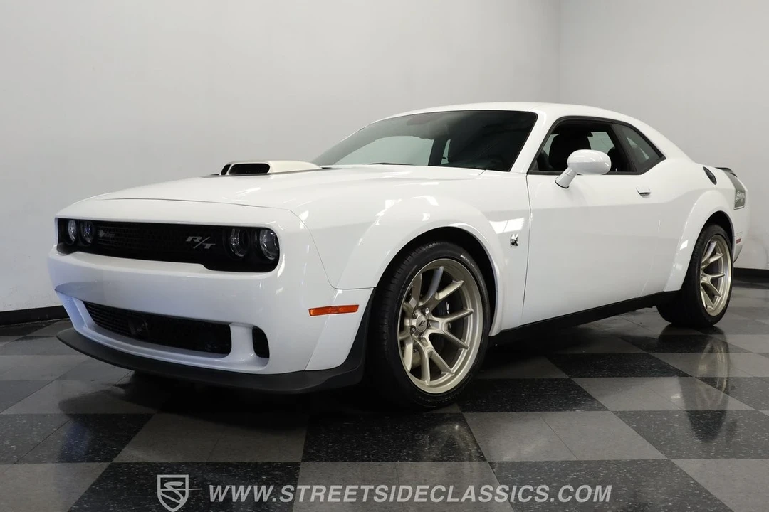 2023 Dodge Challenger SRT8 & 392 3rd Gen - Image 21 of 31
