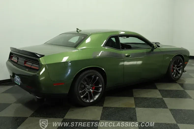 2023 Dodge Challenger 3rd Gen - Image 9 of 29