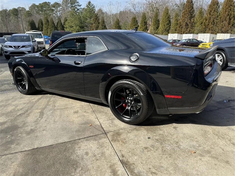 2023 Dodge Challenger SRT Hellcat 3rd Gen - Image 10 of 15