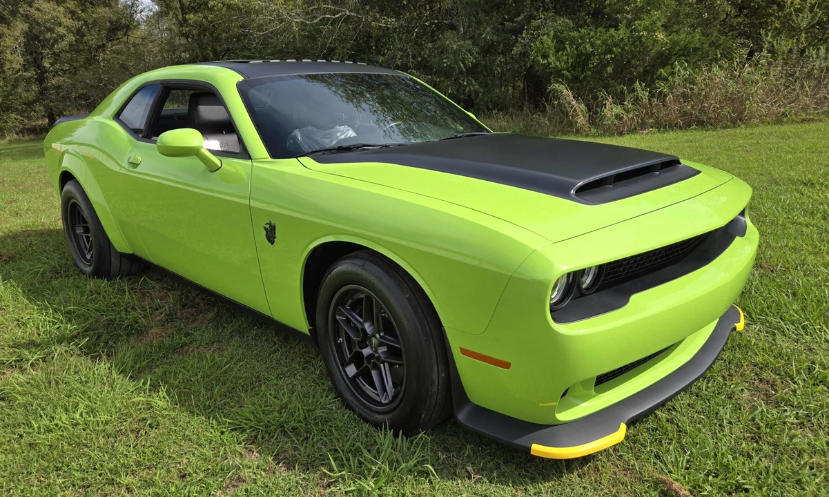 2023 Dodge Challenger SRT Demon & Super Stock 3rd Gen - Image 2 of 31