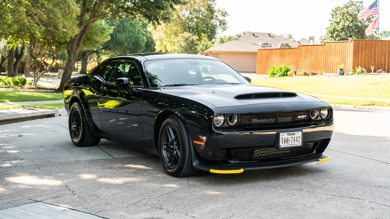 2023 Dodge Challenger SRT Demon & Super Stock 3rd Gen - Image 3 of 31