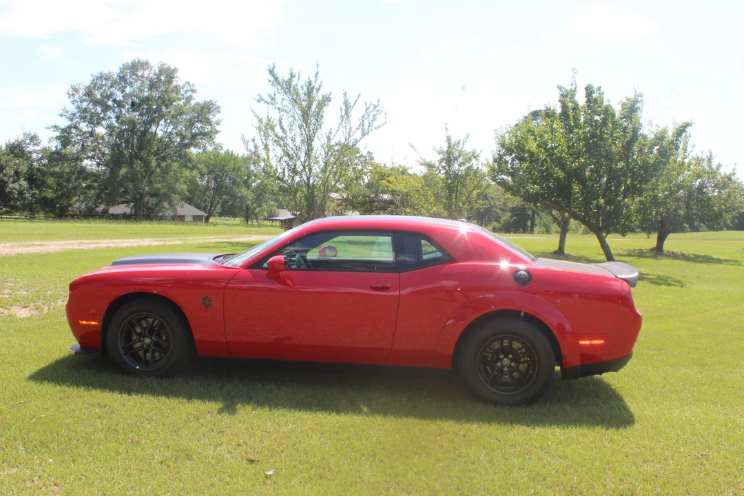 2023 Dodge Challenger SRT Demon & Super Stock 3rd Gen - Image 9 of 31