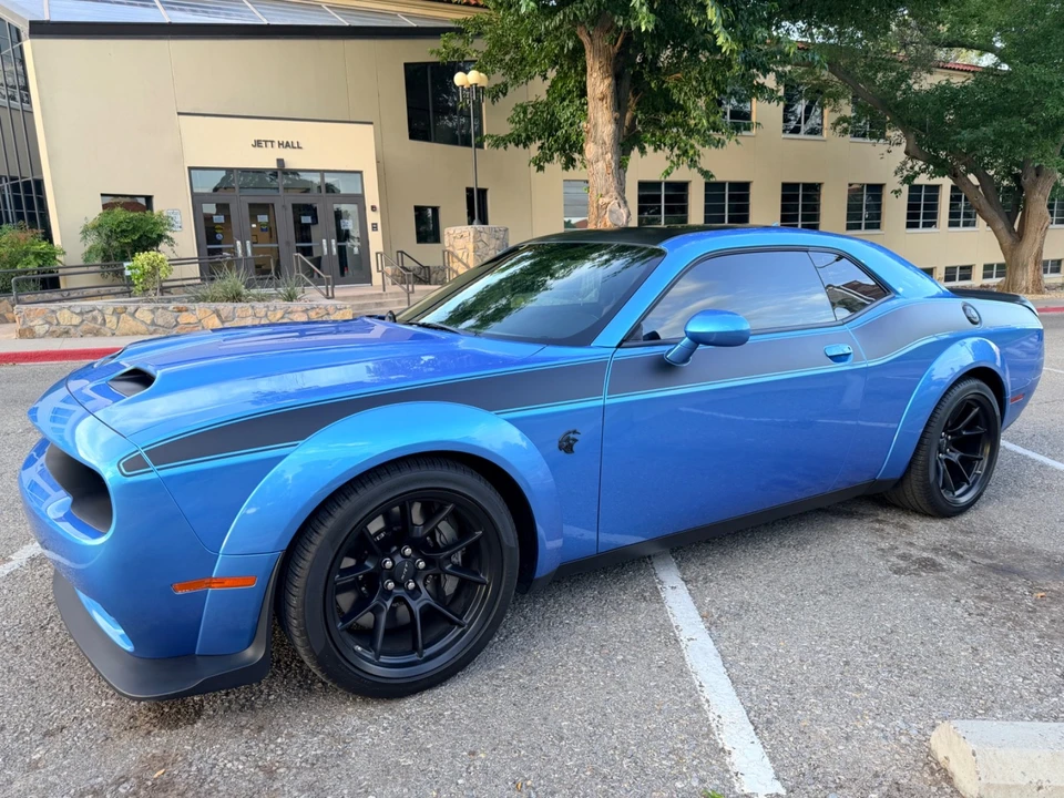 2023 Dodge Challenger SRT Hellcat 3rd Gen - Image 9 of 13