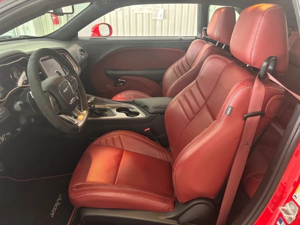 2023 Dodge Challenger SRT Hellcat 3rd Gen - Image 19 of 31