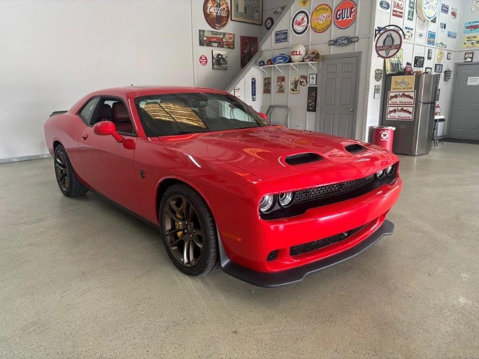 2023 Dodge Challenger SRT Hellcat 3rd Gen - Image 4 of 31