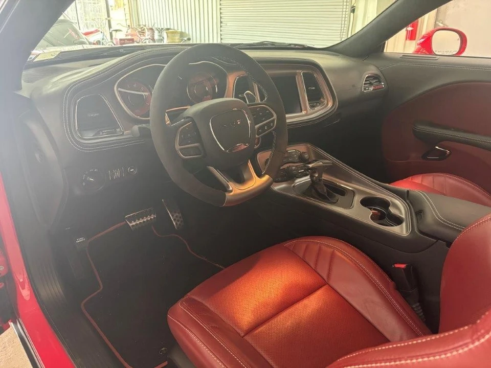 2023 Dodge Challenger SRT Hellcat 3rd Gen - Image 18 of 31