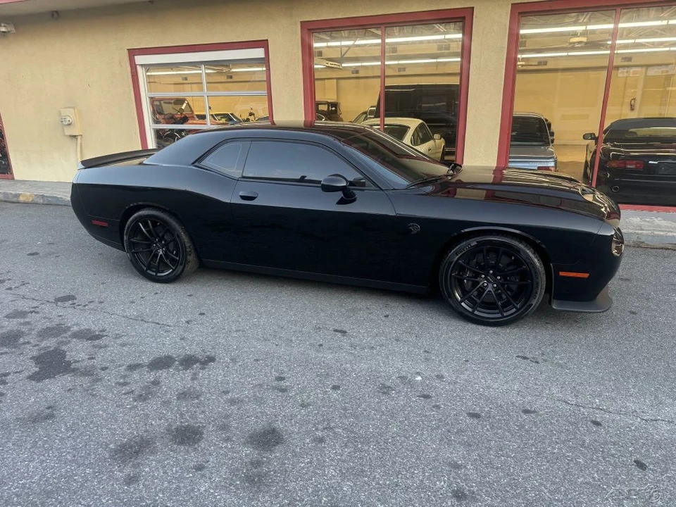 2023 Dodge Challenger SRT Hellcat 3rd Gen - Image 11 of 21