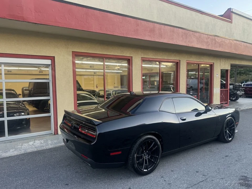 2023 Dodge Challenger SRT Hellcat 3rd Gen - Image 16 of 21