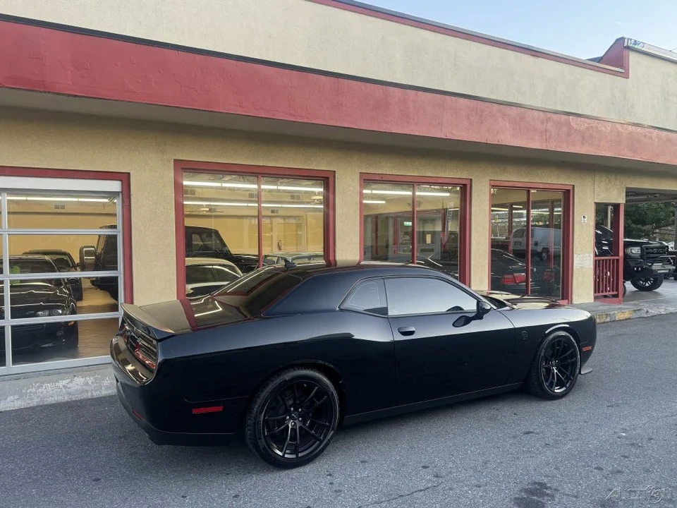 2023 Dodge Challenger SRT Hellcat 3rd Gen - Image 15 of 21