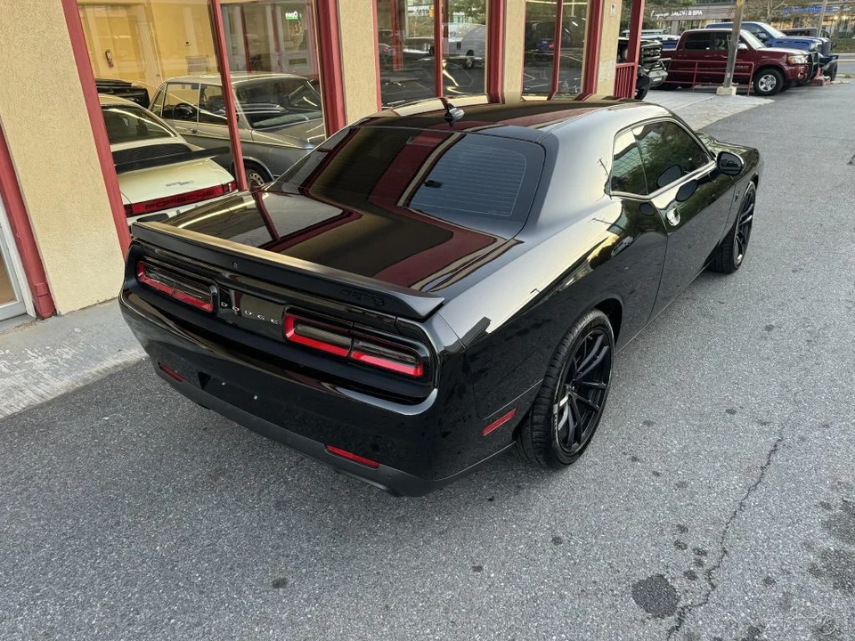 2023 Dodge Challenger SRT Hellcat 3rd Gen - Image 19 of 21