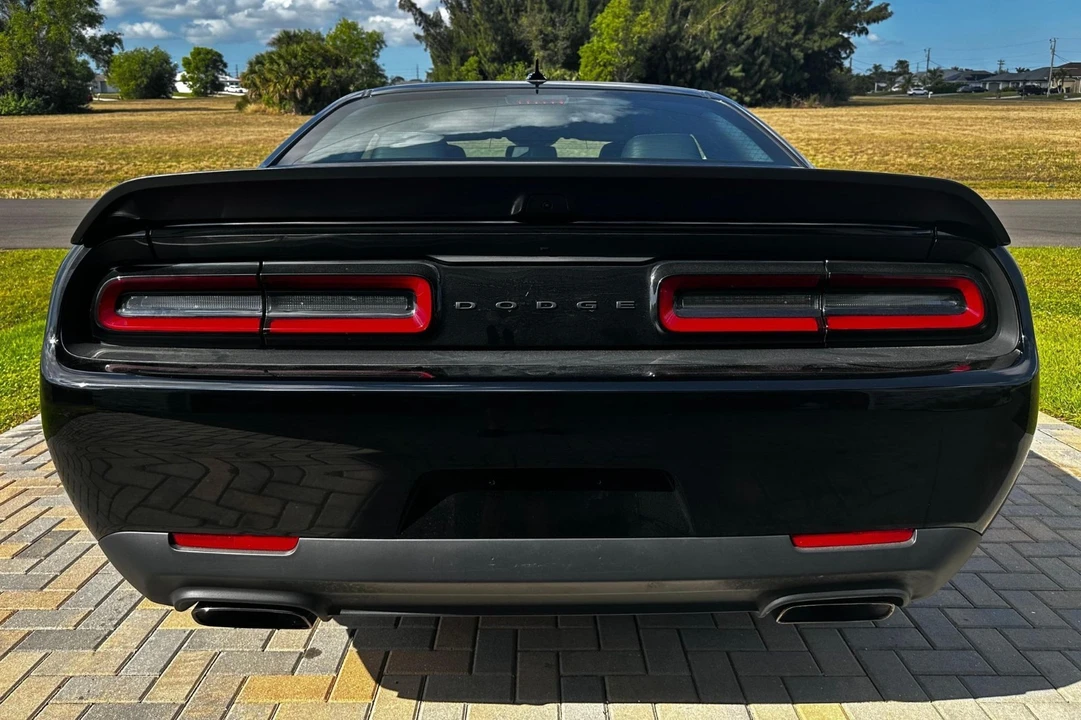 2023 Dodge Challenger SRT Hellcat 3rd Gen - Image 4 of 21